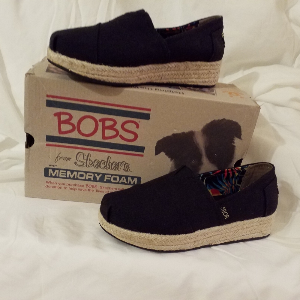 BNIB -Bob's Ladies Wedge